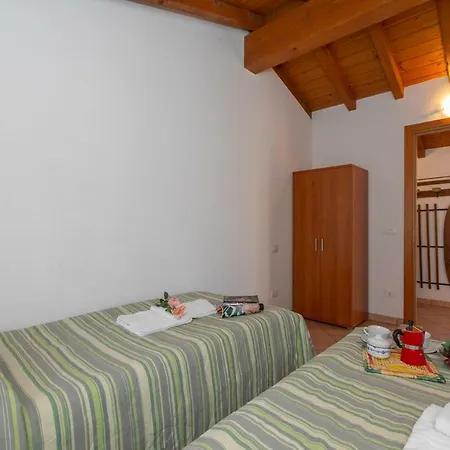 San Siro Sleeps 5 Wifi *
